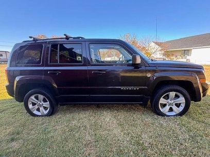 Used 2014 Jeep Patriot Latitude w/ Sun/Sound Group