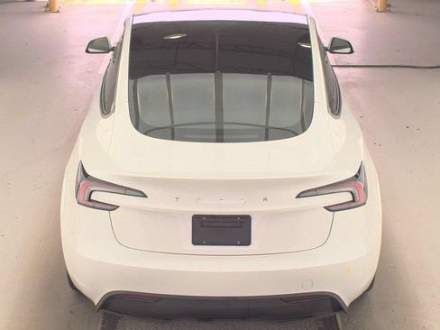 Used 2025 Tesla Model 3 Long Range RWD image 5