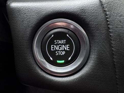 Used 2023 Chevrolet Tahoe Z71 w/ Z71 Off-Road Package image 20