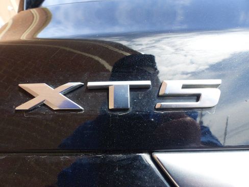 Used 2019 Cadillac XT5 Luxury image 22