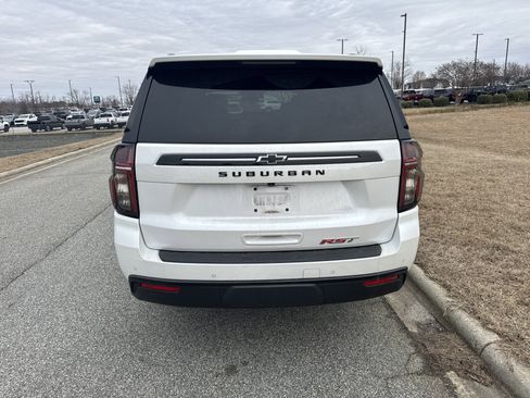 Certified 2023 Chevrolet Suburban RST w/ Luxury Package image 9
