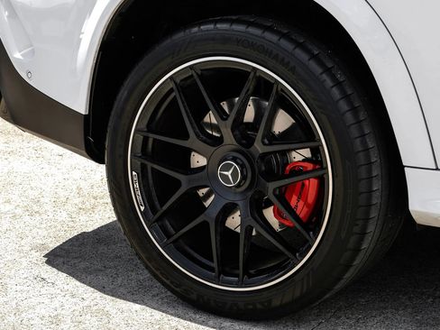 Used 2024 Mercedes-Benz GLE 63 AMG S w/ Driver Assistance Package image 53