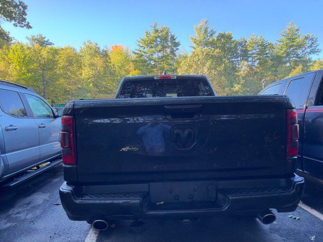 Used 2020 RAM 1500 Laramie w/ Sport Appearance Package AWD/4WD image 5