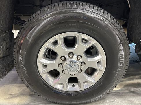 Used 2020 RAM 3500 Laramie image 28