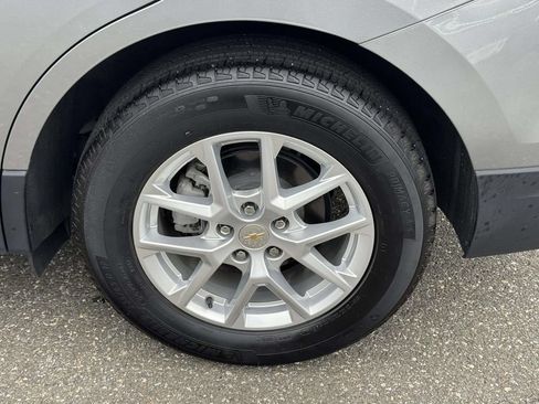 Used 2024 Chevrolet Equinox LT FWD image 10