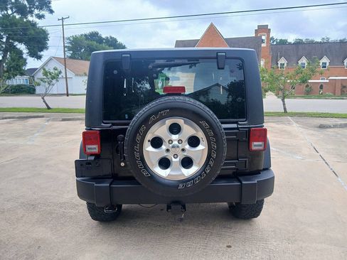 Used 2012 Jeep Wrangler Sport AWD/4WD image 10