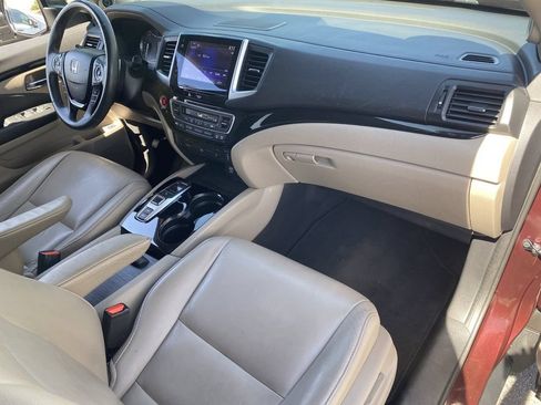 Used 2016 Honda Pilot Touring image 12