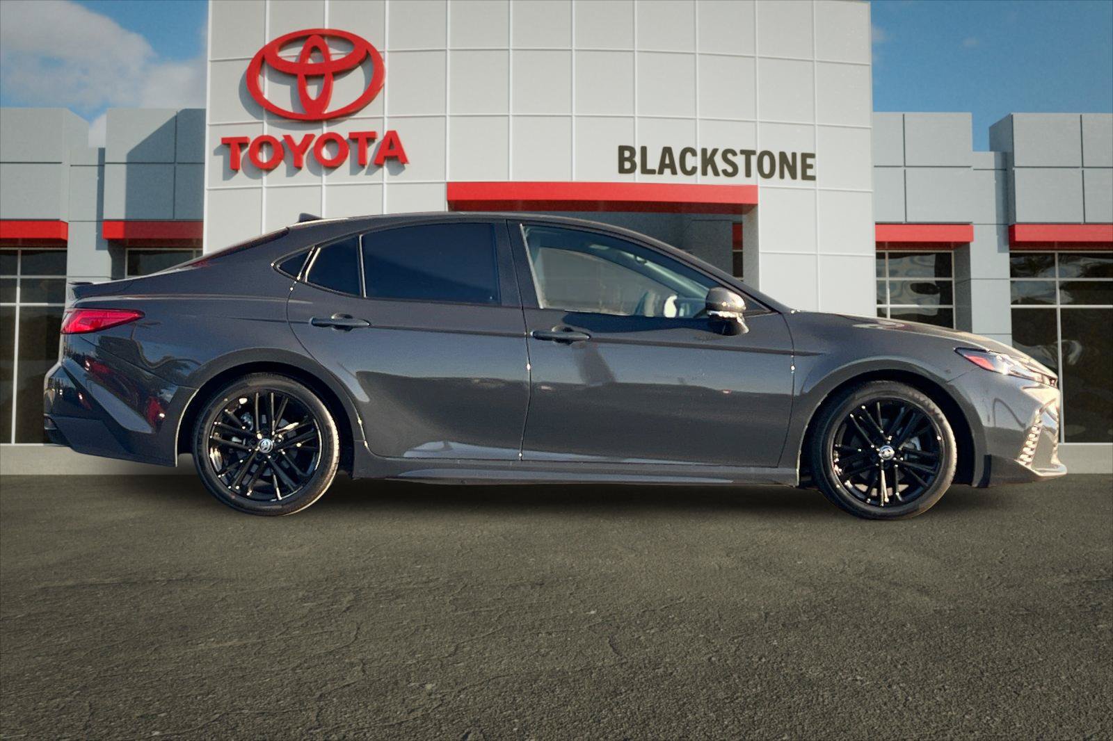 Certified 2025 Toyota Camry SE FWD image 2