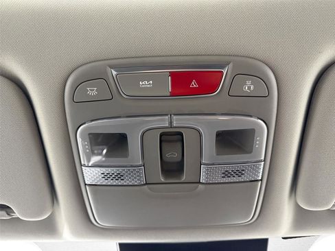 Used 2024 Kia Telluride S w/ S Sunroof Package image 12