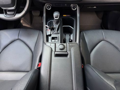 Certified 2024 Toyota Grand Highlander FWD image 18