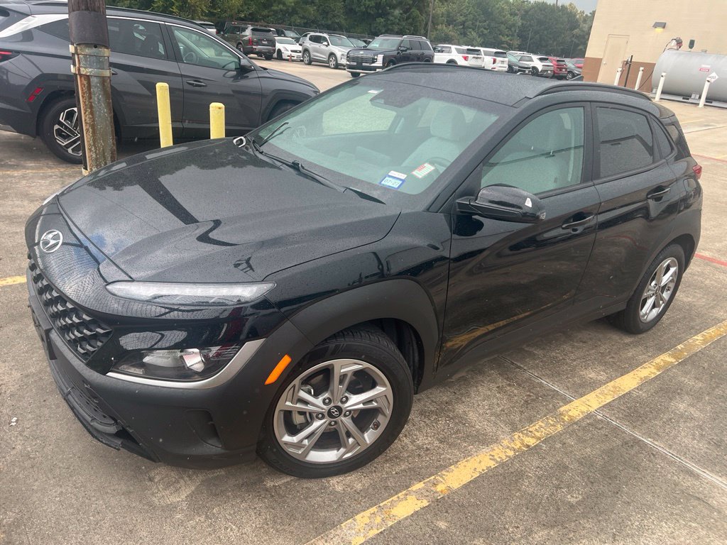 Used 2023 Hyundai Kona SEL FWD image 1