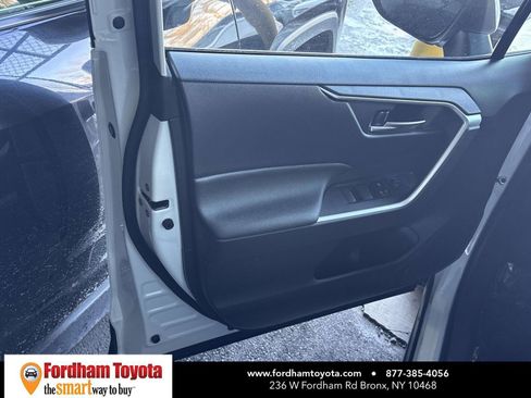 Used 2024 Toyota RAV4 SE image 14