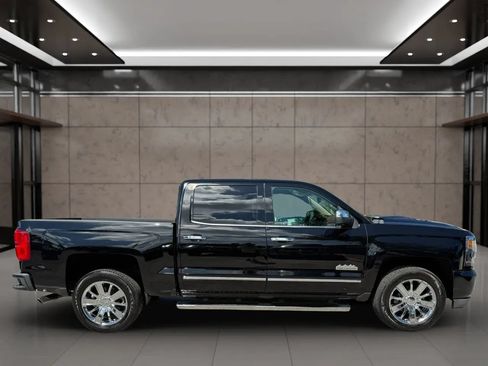 Used 2016 Chevrolet Silverado 1500 High Country w/ High Country Premium Package RWD image 2
