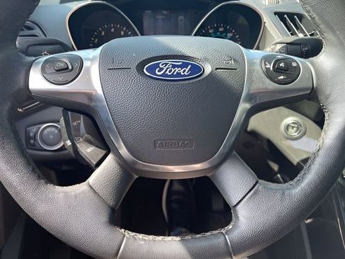 Used 2016 Ford Escape Titanium image 22
