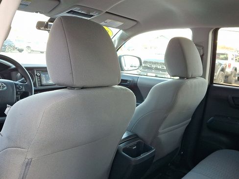 Used 2019 Toyota Tacoma SR image 12