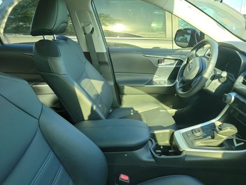 Used 2023 Toyota RAV4 XLE Premium AWD/4WD image 10