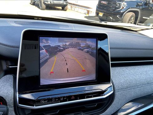 Certified 2022 Jeep Compass Latitude w/ Convenience Group image 27