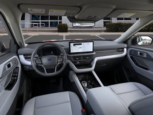 New 2026 Ford Explorer Platinum w/ LUX Leather Package AWD/4WD image 9