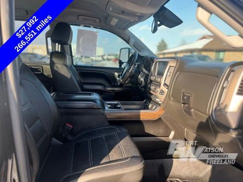 Used 2018 GMC Sierra 3500 Denali w/ Duramax Plus Package image 22