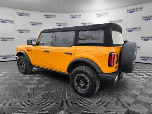 Used 2021 Ford Bronco Badlands image 3