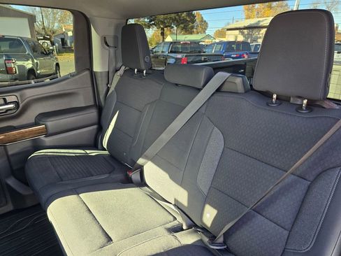 Used 2020 GMC Sierra 1500 SLE w/ SLE Value Package image 17