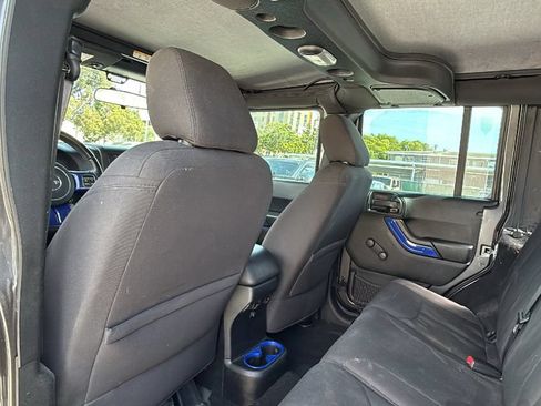 Used 2017 Jeep Wrangler Unlimited Sport w/ Connectivity Group AWD/4WD image 24