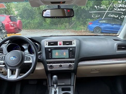 Used 2016 Subaru Outback 2.5i Limited AWD/4WD image 26
