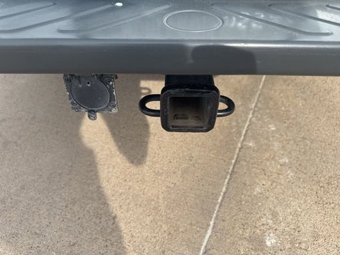 Used 2019 Nissan Frontier SL image 13