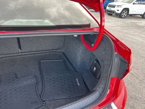 Used 2021 Volkswagen Jetta R-Line w/ R-Line Cold Weather Package image 32