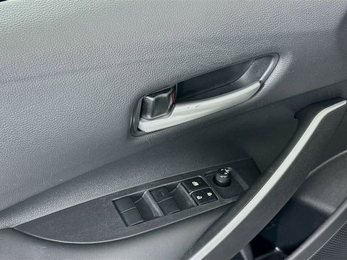Used 2024 Toyota Corolla SE image 17