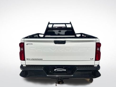 Used 2024 Chevrolet Silverado 3500 LT w/ Convenience Package image 7