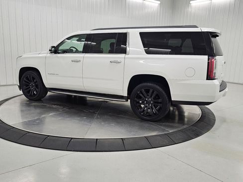 Used 2018 GMC Yukon XL SLE AWD/4WD image 3