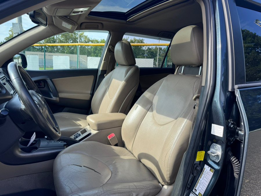 Used 2012 Toyota RAV4 Limited w/ Navigation Value Pkg AWD/4WD image 11