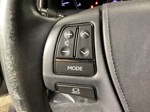 Used 2014 Lexus LS 460 L RWD image 25