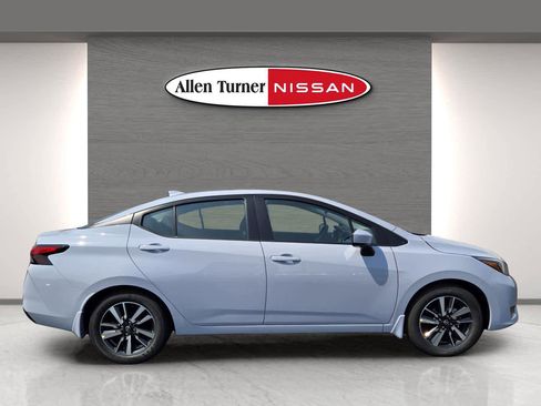 New 2025 Nissan Versa SV w/ Trunk Package image 5