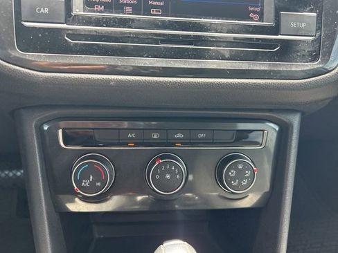 Used 2018 Volkswagen Tiguan S FWD image 29