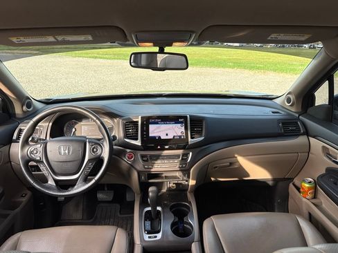 Used 2017 Honda Ridgeline RTL-T image 18