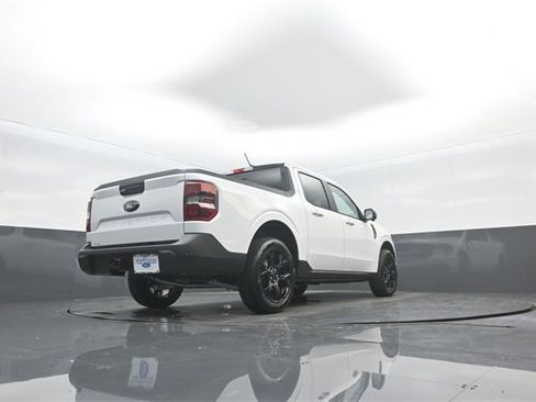 New 2026 Ford Maverick Lariat w/ Black Appearance Package image 33