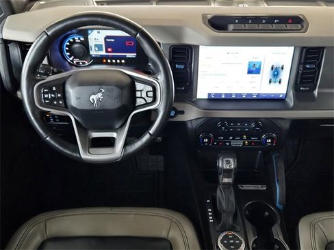 Used 2024 Ford Bronco Wildtrak image 27