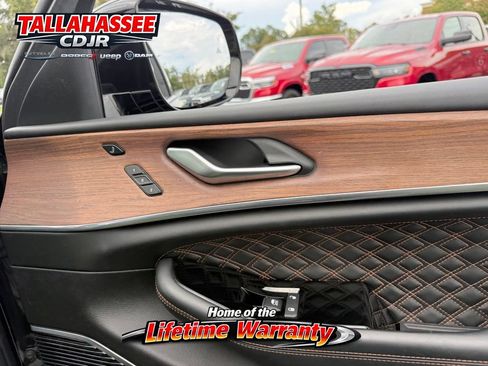 Used 2023 Jeep Grand Cherokee Summit RWD image 40