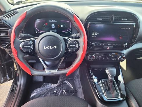 Used 2025 Kia Soul GT-Line FWD image 9