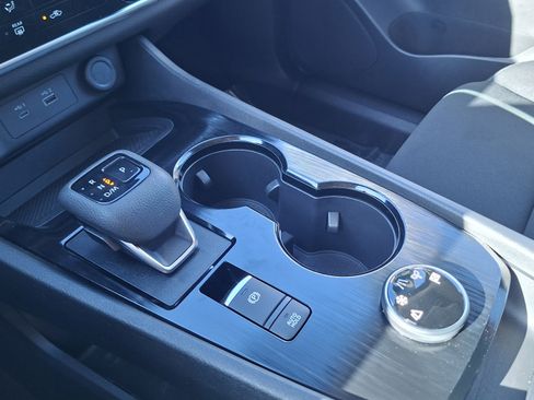 Certified 2023 Nissan Rogue S image 16