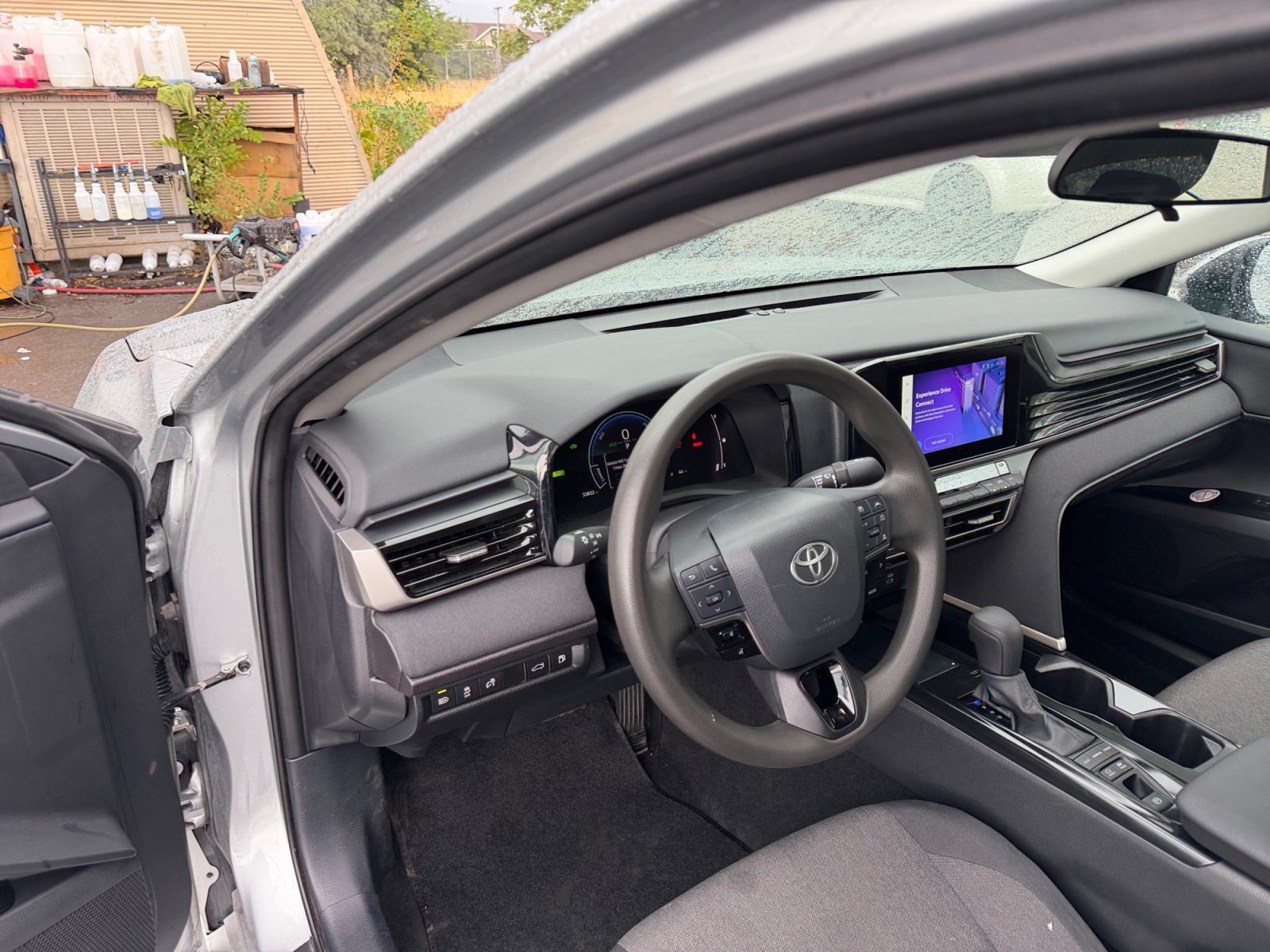Used 2025 Toyota Camry LE FWD image 18