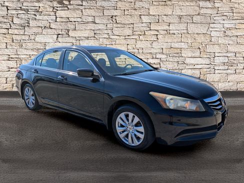 Used 2011 Honda Accord EX-L image 3