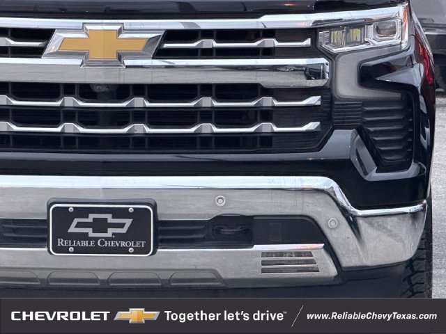Used 2022 Chevrolet Silverado 1500 LTZ AWD/4WD image 9