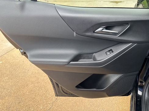 Used 2026 Chevrolet Equinox LT w/ Convenience Package II FWD image 26