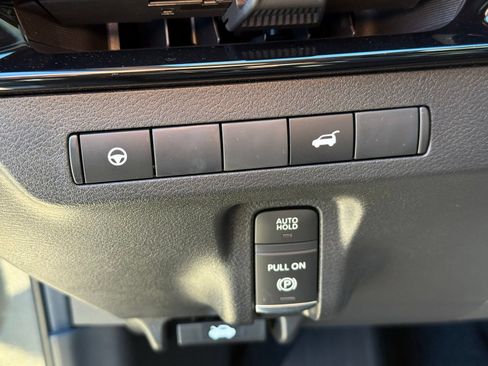 New 2026 Nissan Murano SV AWD/4WD image 32