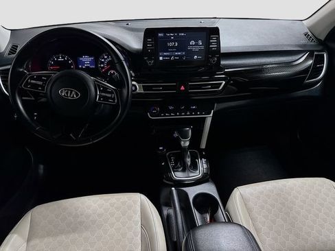 Used 2021 Kia Seltos EX image 27