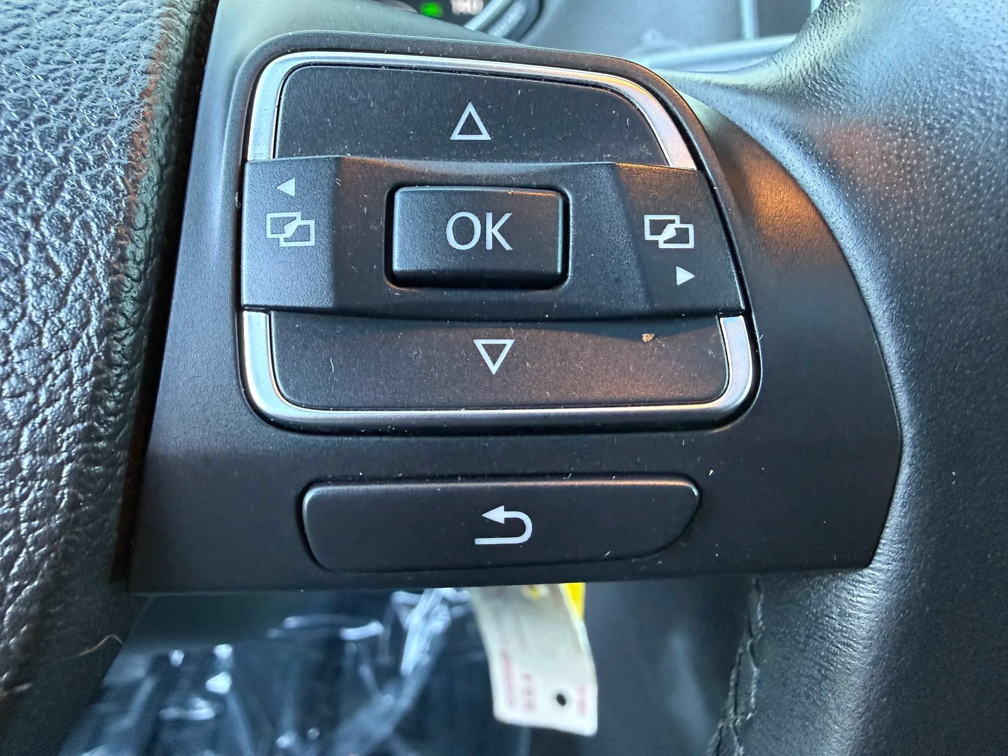 Used 2013 Volkswagen Golf 4-Door FWD image 33