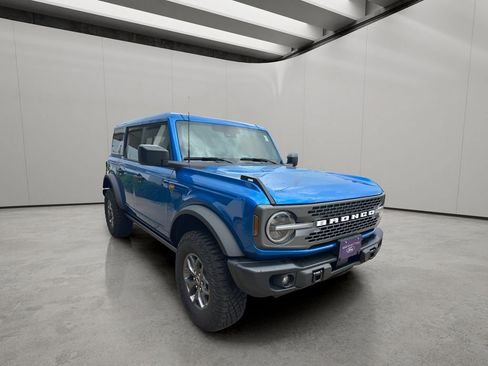 New 2025 Ford Bronco Badlands AWD/4WD image 7
